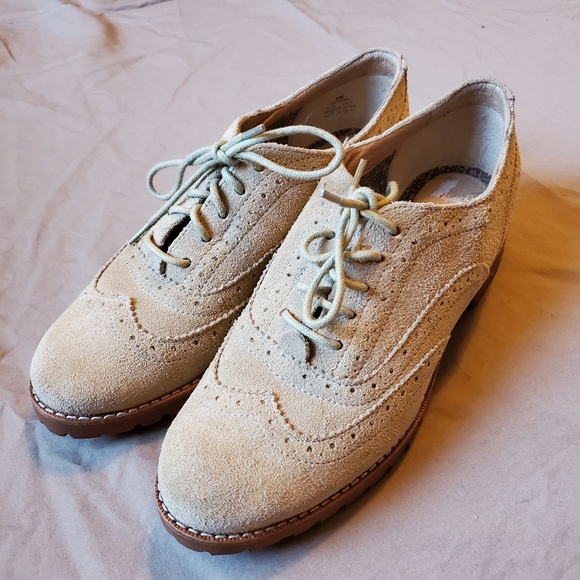 1) SPERRY Suede Oxford Wing Tip Sz. 6 - Picture 3 of 7